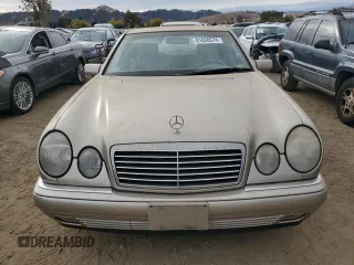 1998 Mercedes-Benz E-Class with VIN WDBJF65F2WA655345, listed as a Copart auction lot 81638574 with 159,554 mi miles and Clean Title. Bid and sale history available at carsss.com. Image 5.