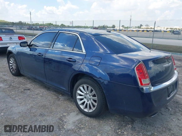 2014 Chrysler 300 with VIN 2C3CCAAG6EH288572, listed as a IAAI auction lot 41937363 with 182,605 mi miles. Bid and sale history available at carsss.com. Image 3.