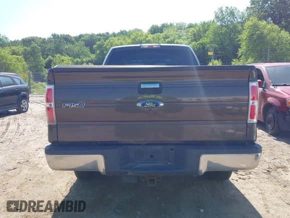 2009 Ford F-150 XL z VIN 1FTPW14V99KC41789, wystawiony jako IAAI lot #42557590 z przebiegiem 251 404 mil mil oraz . Historia ofert i sprzedaży dostępna na DreamBid. Obrazek 16.