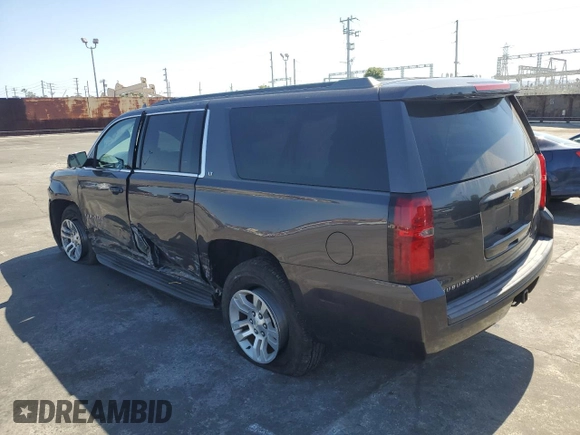 2017 Chevrolet Suburban LT z VIN 1GNSCHKC2HR243460, wystawiony jako Copart lot #58133185 z przebiegiem 108 632 mil mil oraz Szkoda całkowita • Salvage title. Historia ofert i sprzedaży dostępna na DreamBid. Obrazek 2.