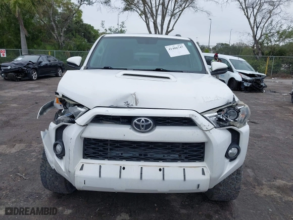 2017 Toyota 4Runner SR5 with VIN JTEBU5JR2H5409960, listed as a IAAI auction lot 41406747 with 100,750 mi miles. Bid and sale history available at carsss.com. Image 13.