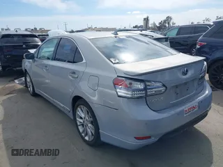 2010 Lexus HS 250h with VIN JTHBB1BA6A2013077, listed as a IAAI auction lot 41932312 with 431,799 mi miles and . Bid and sale history available at DreamBid. Image 3.