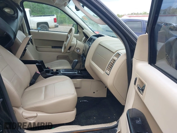 2012 Ford Escape Limited with VIN 1FMCU0E72CKB06896, listed as a IAAI auction lot 41945630 with 104,722 mi miles. Bid and sale history available at carsss.com. Image 5.