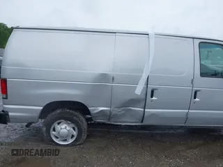 2008 Ford Econoline Cargo Commercial z VIN 1FTNE14W08DA28087, wystawiony jako IAAI lot #42365041 z przebiegiem 135 182 mil mil oraz . Historia ofert i sprzedaży dostępna na DreamBid. Obrazek 13.
