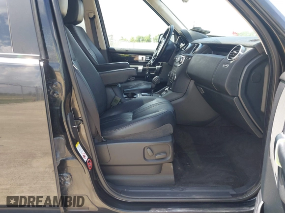 2013 Land Rover LR4 HSE с VIN SALAG2D46DA669570, выставлен на аукционе IAAI как лот 42568104 с пробегом 190 209 миль миль и . История ставок и продаж доступна на DreamBid. Изображение 5.