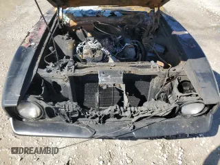 1971 Ford Mustang z VIN 1F05M102671, wystawiony jako Copart lot #73113844 z przebiegiem Nie podano mil oraz Nie do naprawy • Non repairable. Historia ofert i sprzedaży dostępna na DreamBid. Obrazek 11.