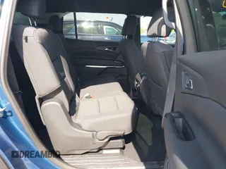 2024 Chevrolet Traverse FWD LS with VIN 1GNEREKS4RJ190066, listed as a IAAI auction lot 42354323 with 7,117 mi miles and . Bid and sale history available at DreamBid. Image 8.
