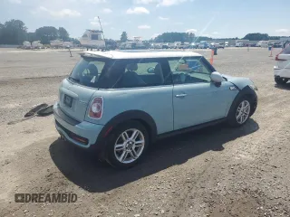 2013 MINI Hardtop S with VIN WMWSV3C50DT392465, listed as a Copart auction lot 58340735 with 40,731 mi miles and Salvage title. Bid and sale history available at DreamBid. Image 3.
