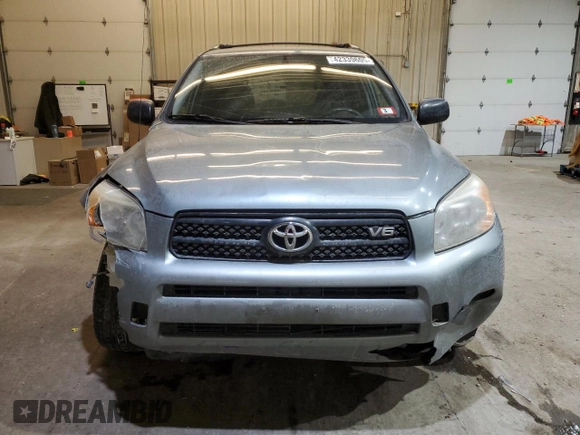 2008 Toyota RAV4 with VIN JTMBK33V486041784, listed as a Copart auction lot 42339605 with 220,277 mi miles and Salvage Title. Bid and sale history available at carsss.com. Image 5.