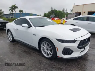 2024 Ford Mustang GT with VIN 1FA6P8CF2R5400362, listed as a IAAI auction lot 42424355 with 5,475 mi miles and . Bid and sale history available at DreamBid. Image 1.