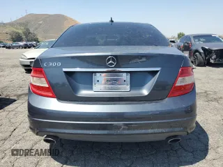 2008 Mercedes-Benz C 300 Sport z VIN WDDGF54XX8R031660, wystawiony jako Copart lot #55418445 z przebiegiem 170 012 mil mil oraz Czysty tytuł • Clean title. Historia ofert i sprzedaży dostępna na DreamBid. Obrazek 6.