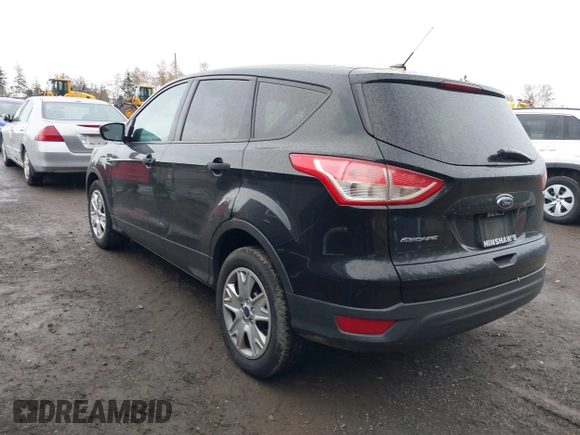 2014 Ford Escape S with VIN 1FMCU0F77EUB50320, listed as a IAAI auction lot 40744542 with 143,443 mi miles. Bid and sale history available at carsss.com. Image 3.