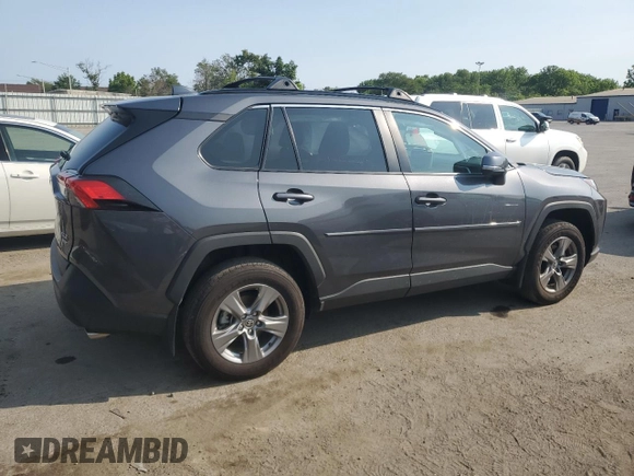 2024 Toyota RAV4 XLE with VIN 2T3P1RFV5RW410420, listed as a Copart auction lot 58900775 with 19,036 mi miles and Salvage title. Bid and sale history available at DreamBid. Image 3.