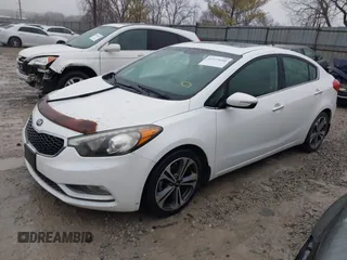 2015 Kia Forte EX with VIN KNAFZ4A86F5300520, listed as a IAAI auction lot 41473046 with 214,971 mi miles. Bid and sale history available at carsss.com. Image 2.