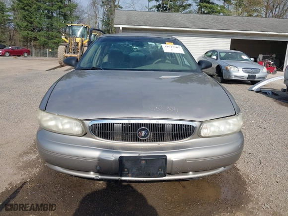 2003 Buick Century Custom with VIN 2G4WS52J431197010, listed as a IAAI auction lot 42047504 with 161,850 mi miles. Bid and sale history available at carsss.com. Image 12.