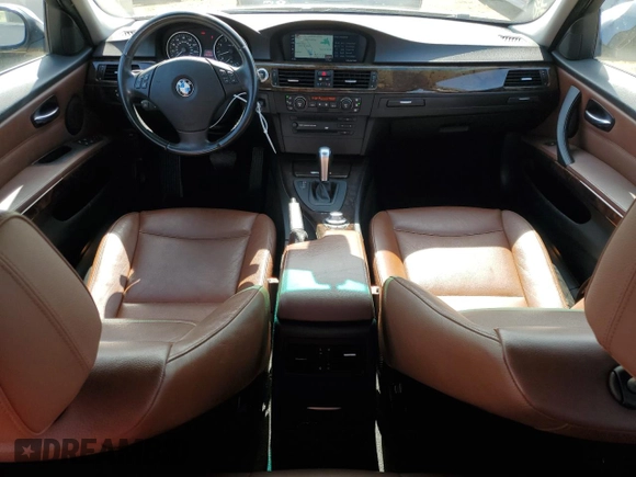 2006 BMW 3 Series 330i with VIN WBAVB33526KS38547, listed as a Copart auction lot 52686815 with 120,137 mi miles and Salvage Title. Bid and sale history available at carsss.com. Image 8.