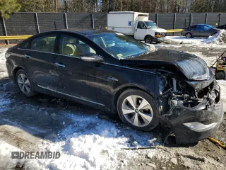 2012 Hyundai Sonata Hybrid with VIN KMHEC4A44CA057592, listed as a Copart auction lot 85784944 with 110,520 mi miles and Salvage Title. Bid and sale history available at DreamBid. Image 4.