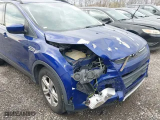 2016 Ford Escape SE with VIN 1FMCU9G99GUC32802, listed as a IAAI auction lot 41958414 with 131,962 mi miles. Bid and sale history available at carsss.com. Image 6.