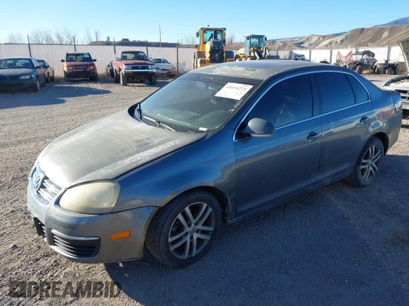 2005 Volkswagen Jetta 2.5L with VIN 3VWDF71K75M605160, listed as a IAAI auction lot 41624273 with 184,439 mi miles and . Bid and sale history available at DreamBid. Image 17.