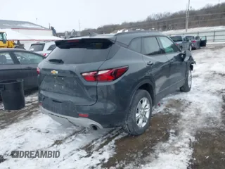 2019 Chevrolet Blazer z VIN 3GNKBBRA5KS698571, wystawiony jako IAAI lot #41568651 z przebiegiem 89 341 mil mil oraz . Historia ofert i sprzedaży dostępna na DreamBid. Obrazek 4.