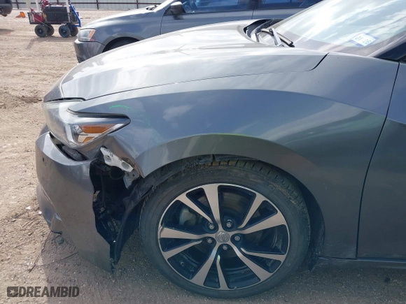 2018 Nissan Maxima SL with VIN 1N4AA6AP7JC402913, listed as a IAAI auction lot 41645150 with 126,956 mi miles. Bid and sale history available at carsss.com. Image 17.