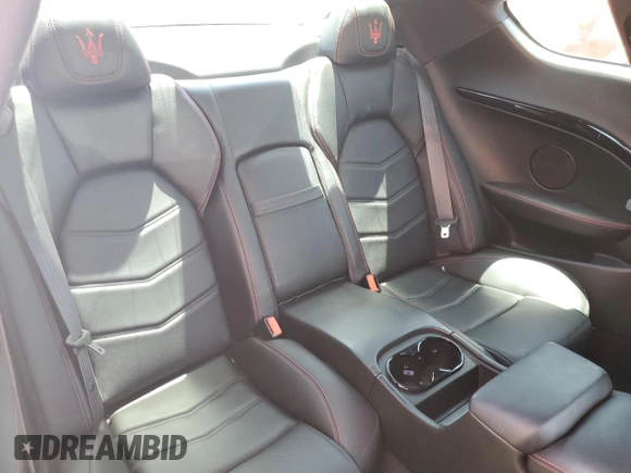 2018 Maserati GranTurismo Sport с VIN ZAM45VLA5J0254000, выставлен на аукционе Copart как лот 57055945 с пробегом 20 301 миль миль и Списание • Salvage title. История ставок и продаж доступна на DreamBid. Изображение 10.