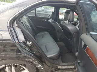 2013 Mercedes-Benz C 300 Sport z VIN WDDGF8AB6DA834789, wystawiony jako Copart lot #56175185 z przebiegiem 142 324 mil mil oraz Szkoda całkowita • Salvage title. Historia ofert i sprzedaży dostępna na DreamBid. Obrazek 10.