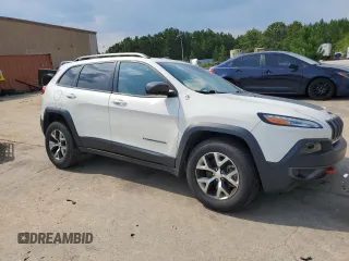 2018 Jeep Cherokee Trailhawk with VIN 1C4PJMBX0JD610455, listed as a Copart auction lot 61251565 with 75,818 mi miles and Salvage title. Bid and sale history available at DreamBid. Image 4.