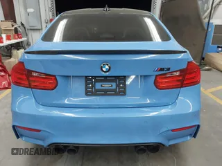 2015 BMW M3 с VIN WBS3C9C5XFP803102, выставлен на аукционе IAAI как лот 41616127 с пробегом 44 538 миль миль и . История ставок и продаж доступна на DreamBid. Изображение 16.