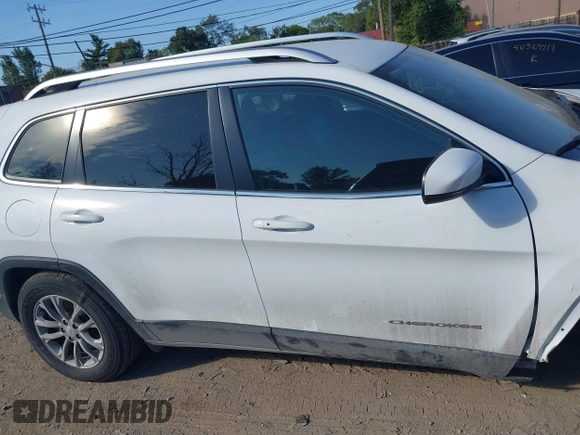 2020 Jeep Cherokee Altitude with VIN 1C4PJMLX4LD644500, listed as a IAAI auction lot 40346728 with 41,886 mi miles and . Bid and sale history available at DreamBid. Image 13.