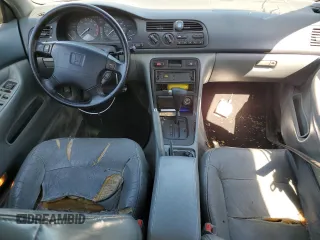 1997 Honda Accord EX with VIN 1HGCD5668VA113949, listed as a Copart auction lot 72819714 with 250,206 mi miles and Salvage Title. Bid and sale history available at DreamBid. Image 8.