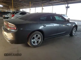 2019 Dodge Charger SXT z VIN 2C3CDXBG0KH711690, wystawiony jako Copart lot #57724225 z przebiegiem 114 464 mil mil oraz Szkoda całkowita • Salvage title. Historia ofert i sprzedaży dostępna na DreamBid. Obrazek 3.