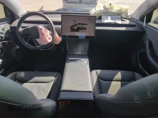 2025 Tesla Model 3 Long Range z VIN 5YJ3E1EA0SF931348, wystawiony jako Copart lot #57074935 z przebiegiem 2 153 mil mil oraz Szkoda całkowita • Salvage title. Historia ofert i sprzedaży dostępna na DreamBid. Obrazek 8.