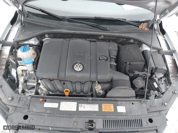 2013 Volkswagen Passat SE w/Sunroof with VIN 1VWBH7A35DC005005, listed as a IAAI auction lot 41150825 with 90,467 mi miles. Bid and sale history available at carsss.com. Image 10.