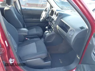 2015 Jeep Patriot High Altitude with VIN 1C4NJRFB8FD248952, listed as a IAAI auction lot 42109597 with 186,000 mi miles and . Bid and sale history available at carsss.com. Image 5.