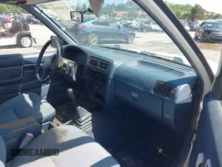 1995 Nissan Frontier XE with VIN 1N6SD16S9SC381048, listed as a IAAI auction lot 42365010 with 138,553 mi miles and . Bid and sale history available at DreamBid. Image 5.