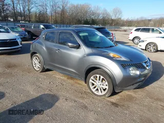 2015 Nissan Juke SL z VIN JN8AF5MV2FT562547, wystawiony jako IAAI lot #41816807 z przebiegiem 135 685 mil mil oraz . Historia ofert i sprzedaży dostępna na DreamBid. Obrazek 1.