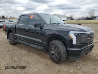 2022 Ford F-150 Lightning Pro z VIN 1FTVW1EL6NWG15167, wystawiony jako Copart lot #50514135 z przebiegiem 18 912 mil mil oraz Szkody całkowita. Historia ofert i sprzedaży dostępna na DreamBid. Obrazek 4.