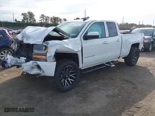 2018 Chevrolet Silverado 1500 LT with VIN 1GCVKREC7JZ264840, listed as a IAAI auction lot 41739510 with 70,377 mi miles. Bid and sale history available at carsss.com. Image 2.