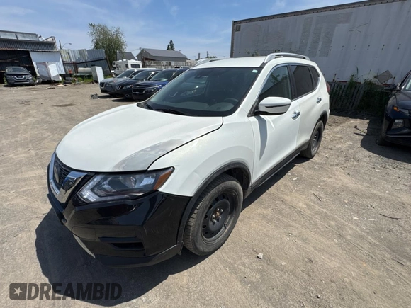 2020 Nissan Rogue SV z VIN 5N1AT2MV3LC757373, wystawiony jako Copart lot #61394125 z przebiegiem 122 837 mil mil oraz Czysty tytuł • Clean title. Historia ofert i sprzedaży dostępna na DreamBid. Obrazek 2.