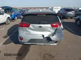 2020 Kia Niro LX with VIN KNDCB3LC3L5369229, listed as a IAAI auction lot 40950627 with 147,812 mi miles. Bid and sale history available at carsss.com. Image 16.