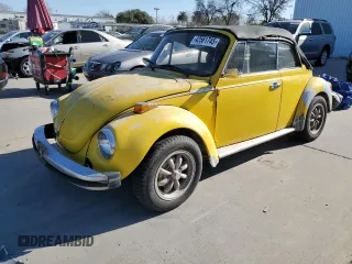 1979 Volkswagen Beetle with VIN 1582009602, listed as a Copart auction lot 42561745 with 25,764 mi miles and Salvage Title. Bid and sale history available at DreamBid. Image 1.