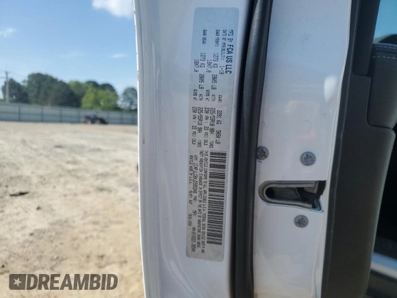 2018 Jeep Cherokee Latitude with VIN 1C4PJLCBXJD595248, listed as a Copart auction lot 54153555 with 152,258 mi miles and Salvage title. Bid and sale history available at DreamBid. Image 13.