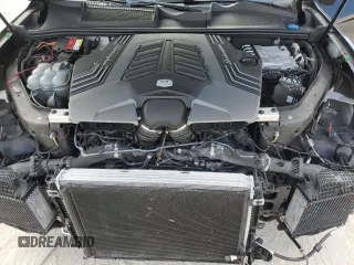 2019 Lamborghini Urus z VIN ZPBUA1ZL5KLA00961, wystawiony jako Copart lot #82316524 z przebiegiem 36 541 mil mil oraz Szkody całkowita. Historia ofert i sprzedaży dostępna na DreamBid. Obrazek 13.