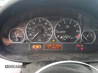 2005 BMW 3 Series 330xi with VIN WBAEW534X5PG11958, listed as a Copart auction lot 52908645 with 313,387 mi miles and Salvage Title. Bid and sale history available at DreamBid. Image 9.