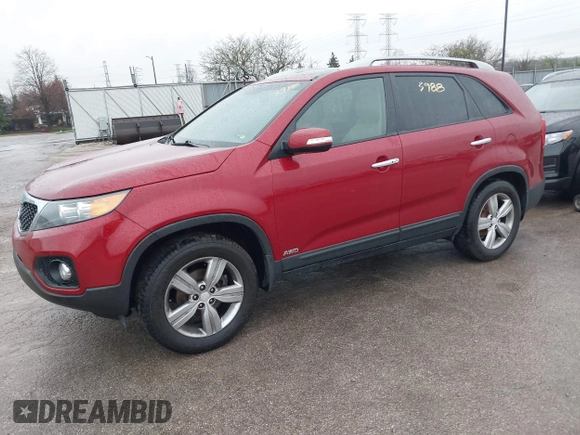 2013 Kia Sorento EX with VIN 5XYKUDA20DG311738, listed as a IAAI auction lot 41943988 with 165,820 mi miles. Bid and sale history available at carsss.com. Image 2.