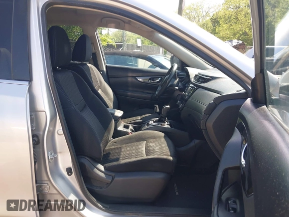 2017 Nissan Rogue SV z VIN KNMAT2MTXHP537375, wystawiony jako IAAI lot #42212804 z przebiegiem 206 335 mil mil oraz . Historia ofert i sprzedaży dostępna na DreamBid. Obrazek 5.