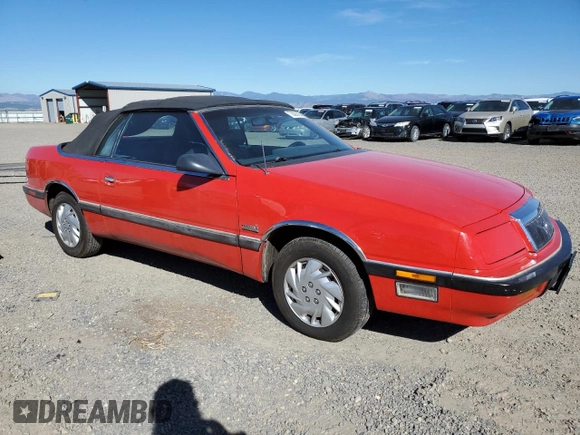 1989 Chrysler LeBaron z VIN 1C3XJ55J9KG275438, wystawiony jako Copart lot #73026764 z przebiegiem 118 347 mil mil oraz Tytuł czysty. Historia ofert i sprzedaży dostępna na DreamBid. Obrazek 4.