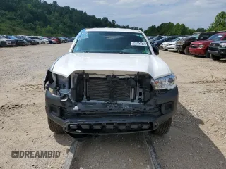 2022 Toyota Tacoma SR z VIN 3TYRX5GN8NT048999, wystawiony jako Copart lot #59552035 z przebiegiem 115 843 mil mil oraz Czysty tytuł • Clean title. Historia ofert i sprzedaży dostępna na DreamBid. Obrazek 5.