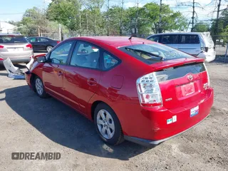 2007 Toyota Prius z VIN JTDKB20U577558459, wystawiony jako IAAI lot #42265933 z przebiegiem 104 286 mil mil oraz . Historia ofert i sprzedaży dostępna na DreamBid. Obrazek 3.